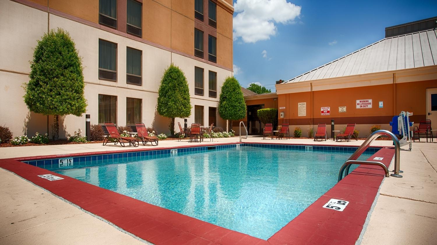 Best Western Plus Goldsboro Exterior photo