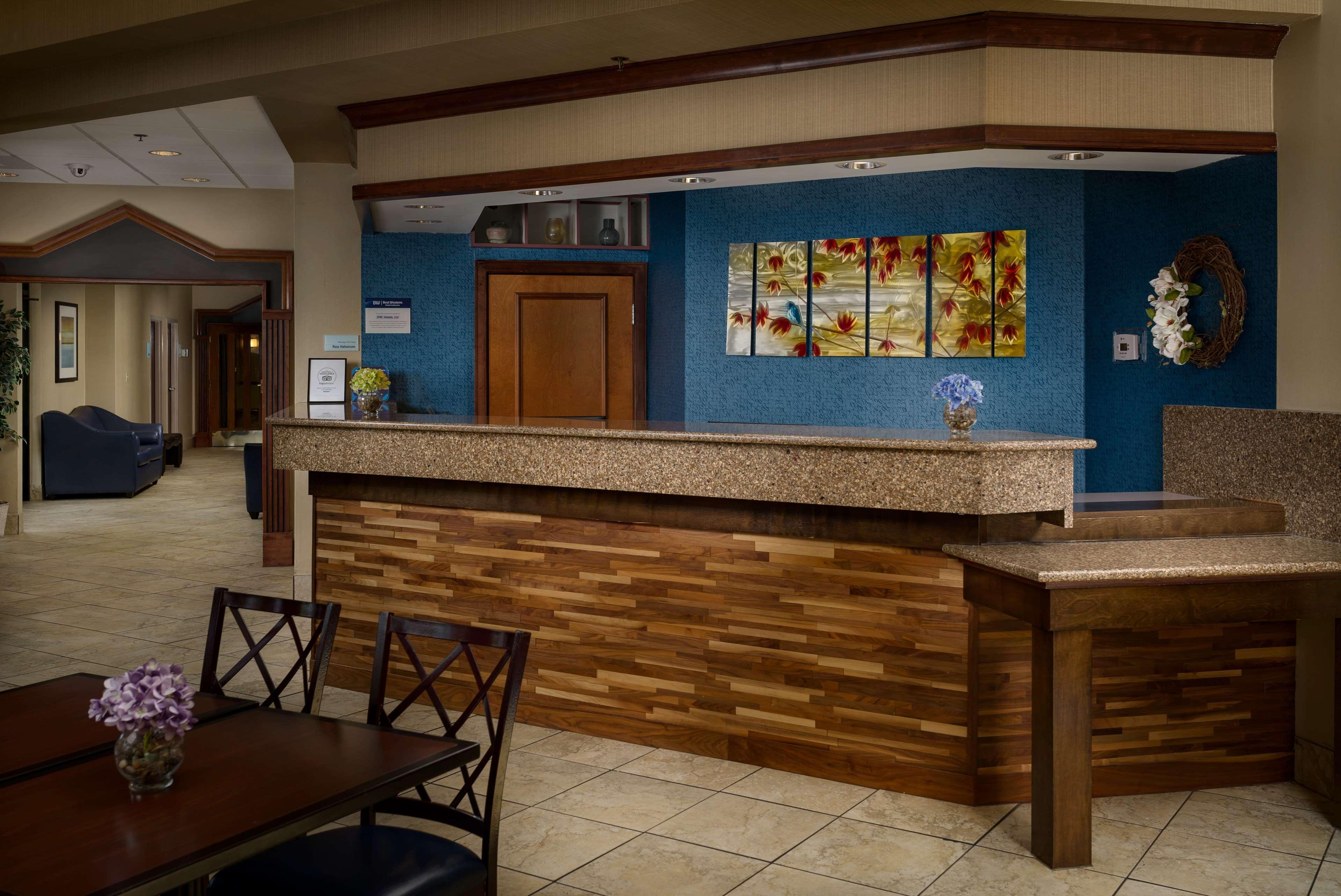 Best Western Plus Goldsboro Exterior photo